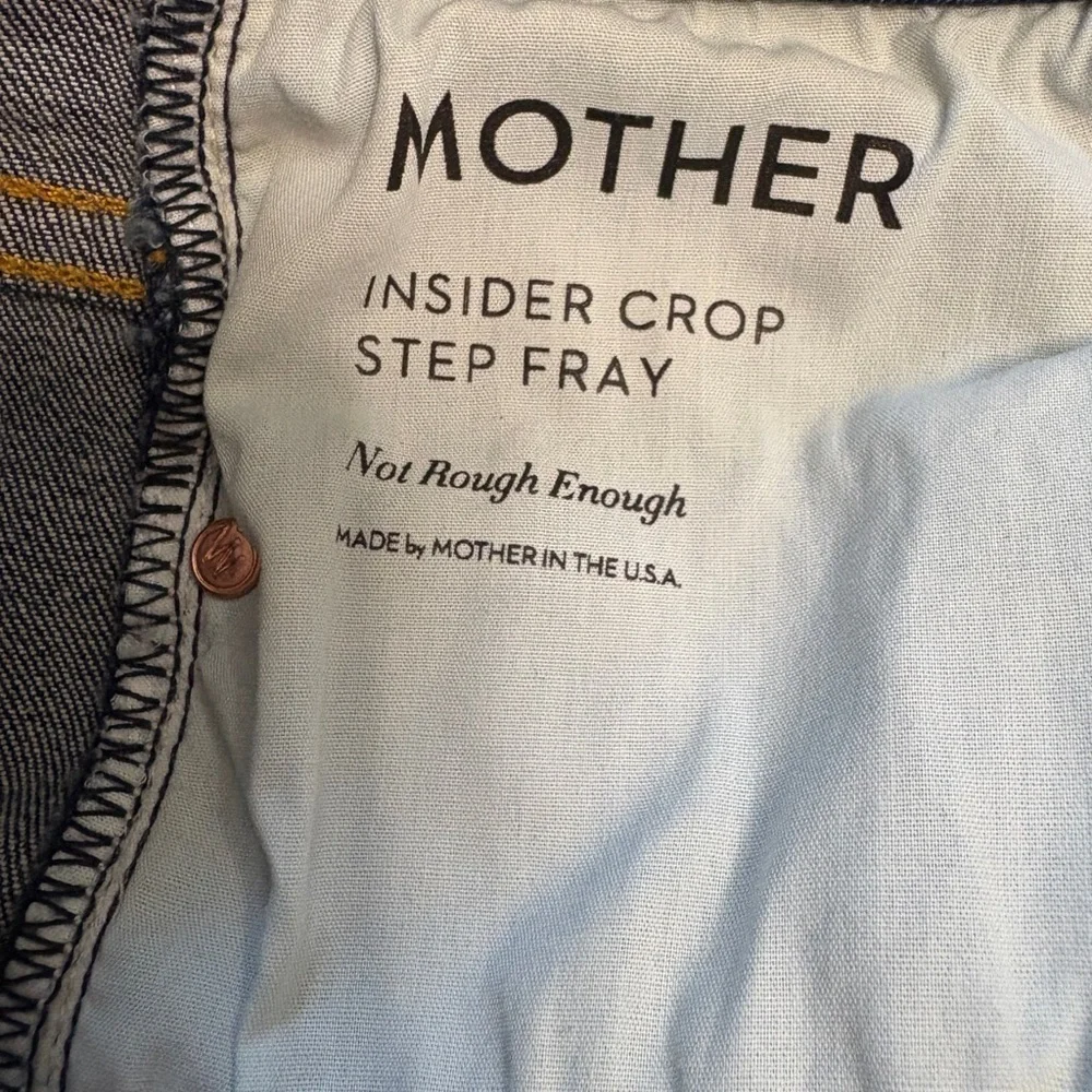 MOTHER The Insider Crop Step Fray in Not Rough Enough Medium Blue Wash Size 26